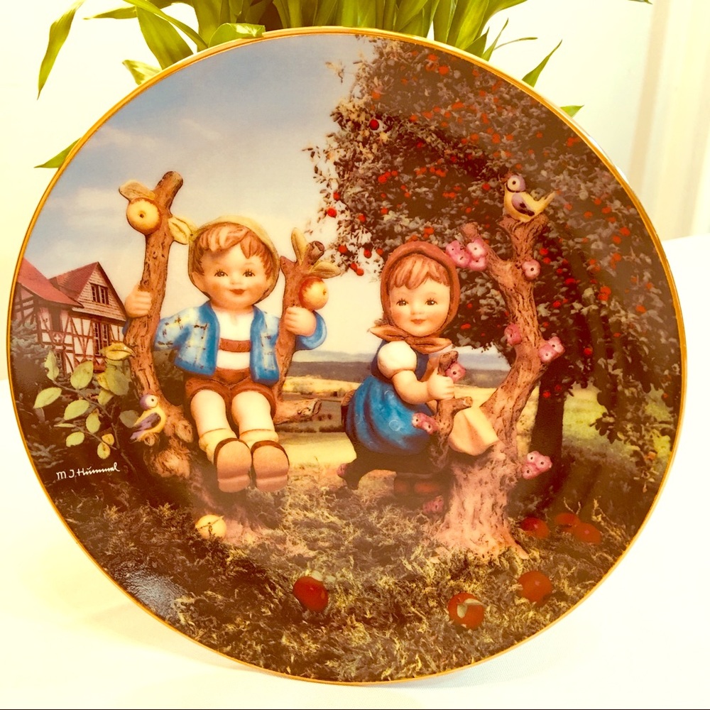 3/$15 ❤️Hummel’s Apple Tree Boy & Girl” Collection